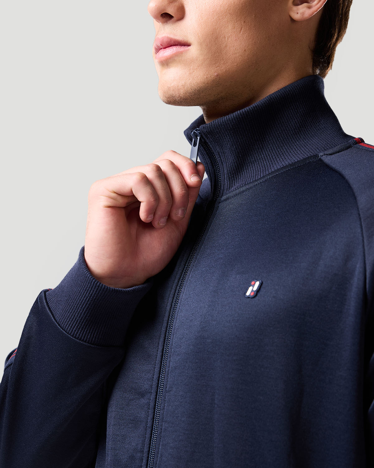 Chaqueta deportiva para hombre-BLACK IRIS (AZUL MARINO) image number 5