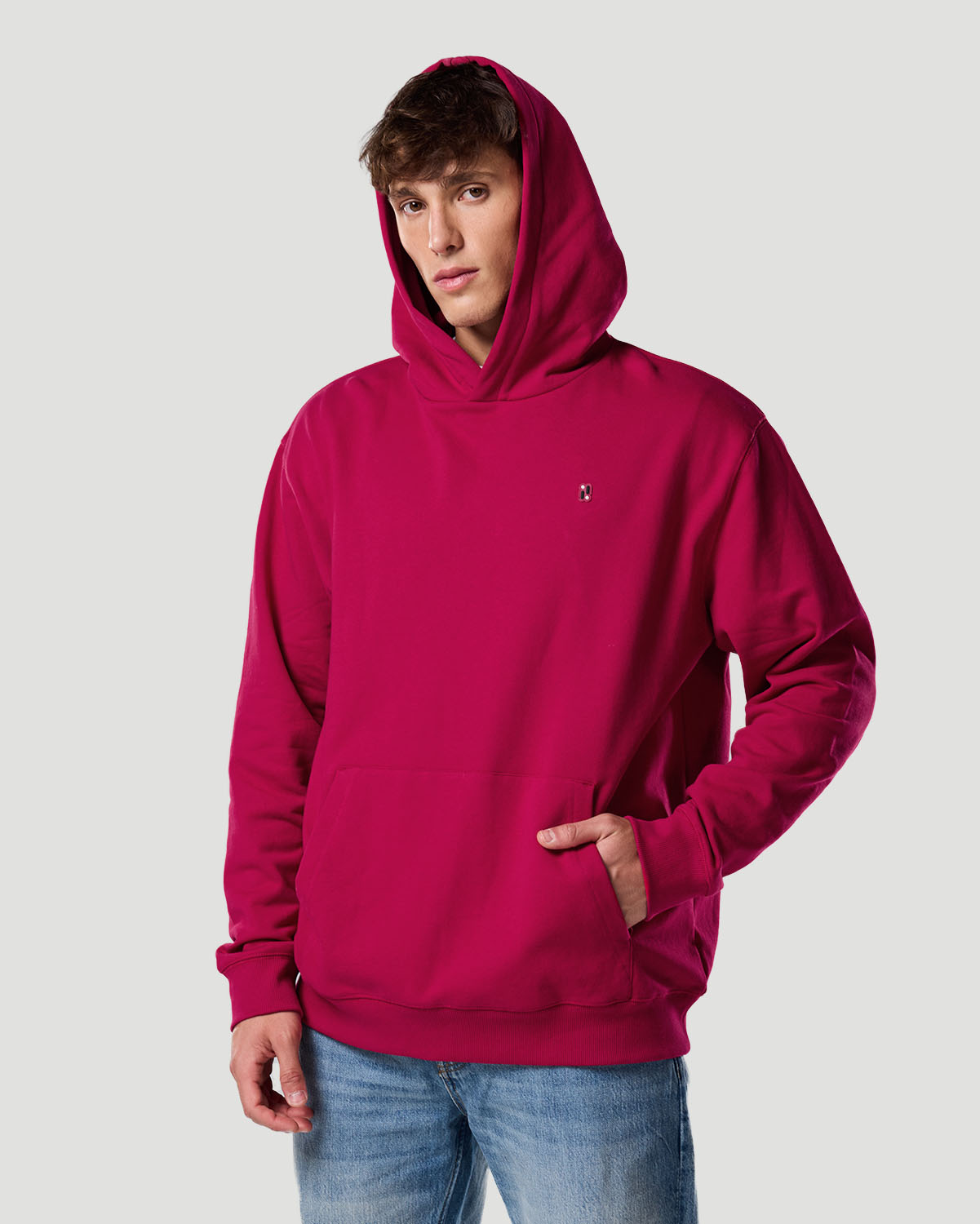 Su&eacute;ter con capucha para hombre-CEREZA image number 4