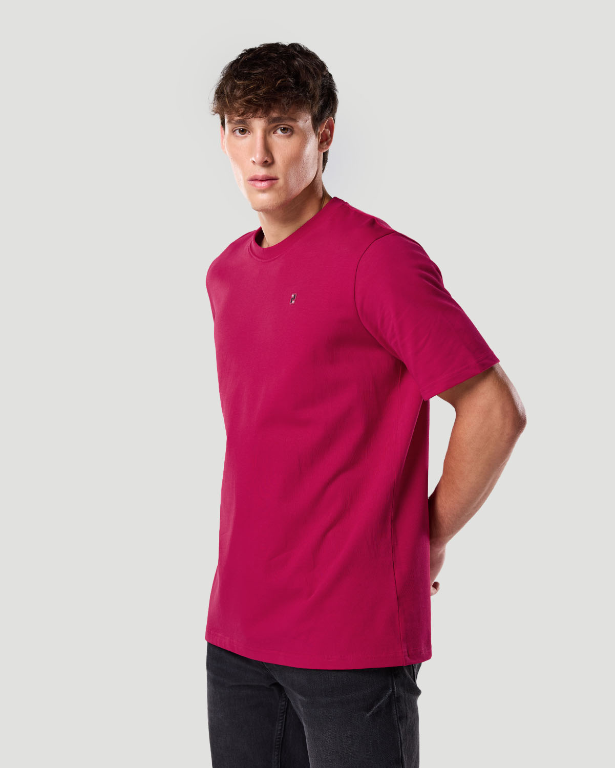 Franela b&aacute;sica para hombre-CEREZA image number 3