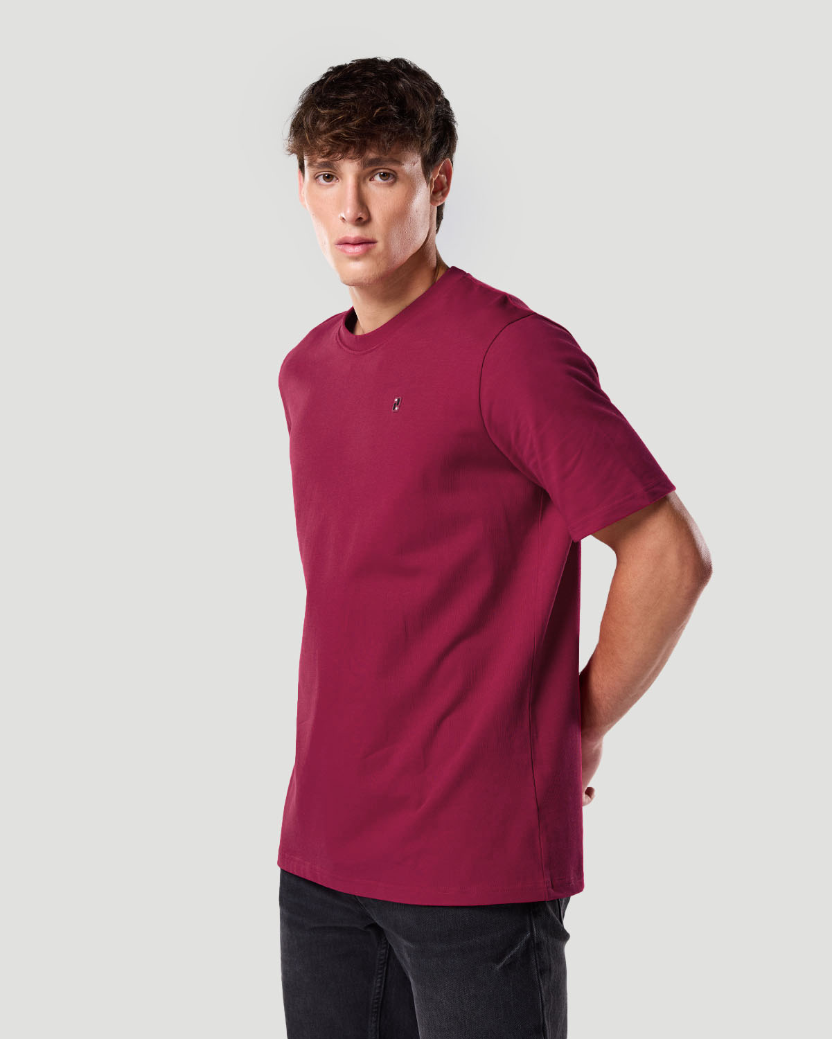 Camiseta b&aacute;sica para hombre - VINOTINTO image number 1