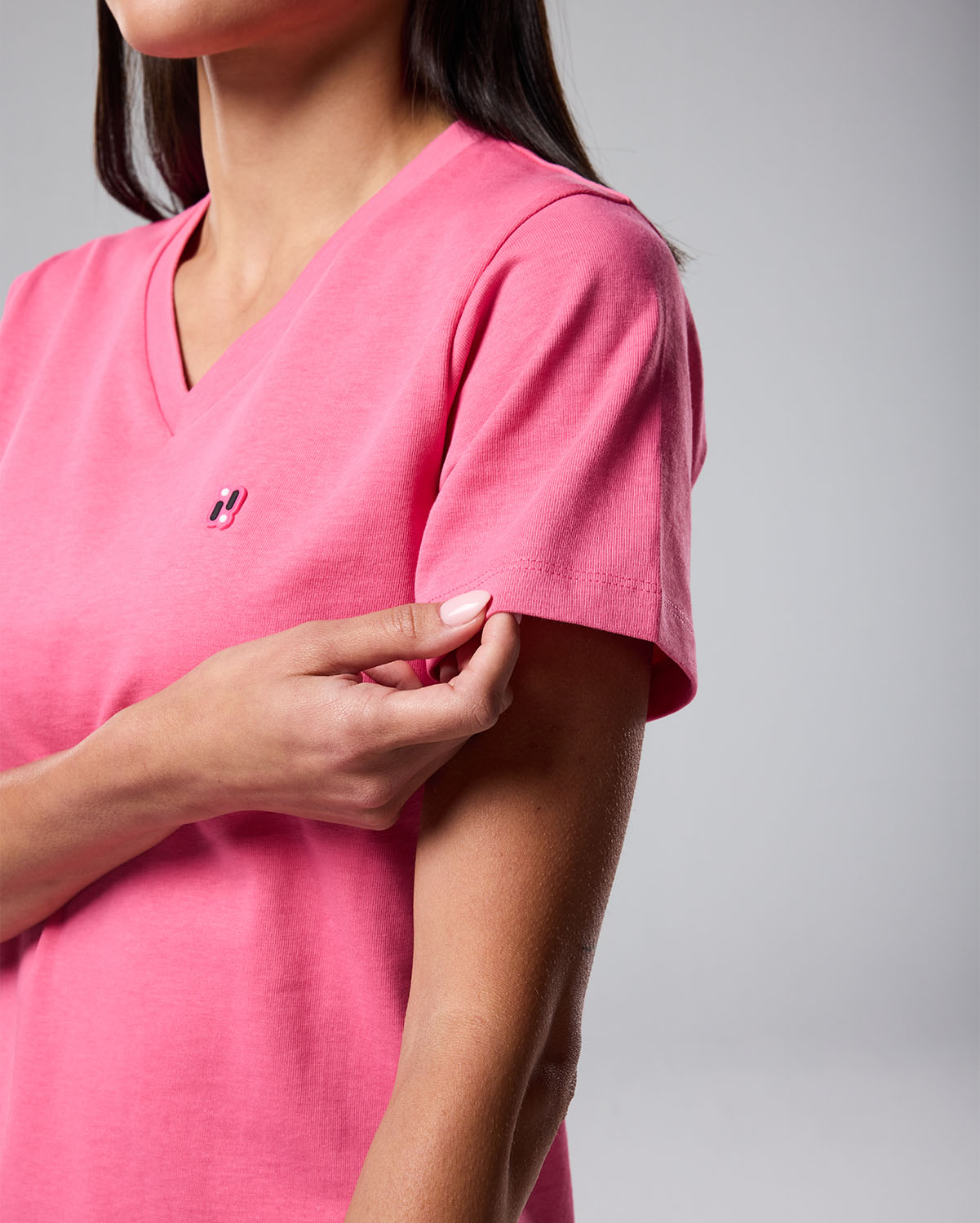 Franela de mujer con cuello en V-ROSA FANDANGO image number 5